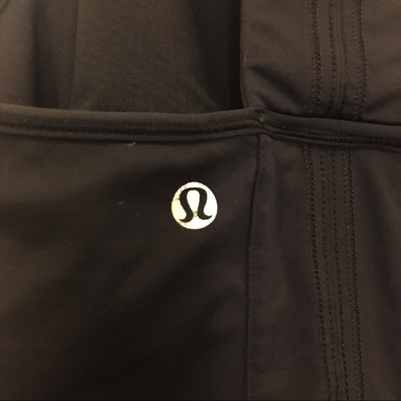 Lululemon women’s black tank top size 4 - Picture 4 of 4